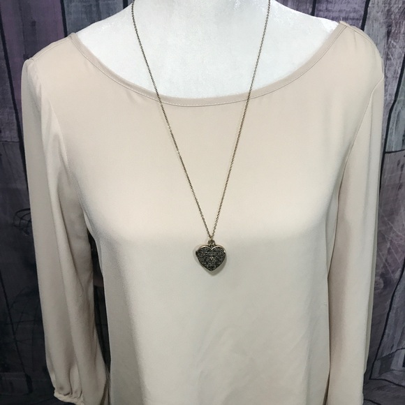 Cream Colored Flowy Blouse - Picture 4 of 4